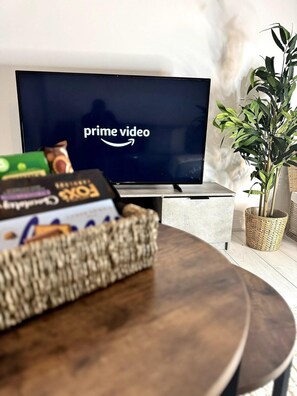 아파트 | 욕실 | 샤워기/욕조 결합, 전신 욕조, 무료 세면용품, 헤어드라이어