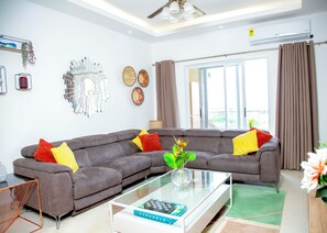 Smart TV, books, music library, stereo