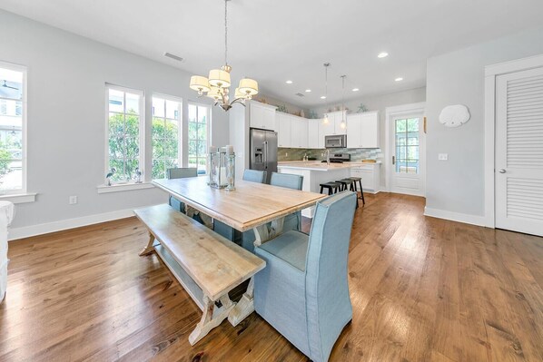 House, Multiple Beds (Sandy Dunes Beach Cottage) | Dining