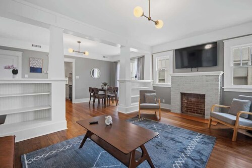 Luxurious 2-Bedroom Retreat in Little Rock