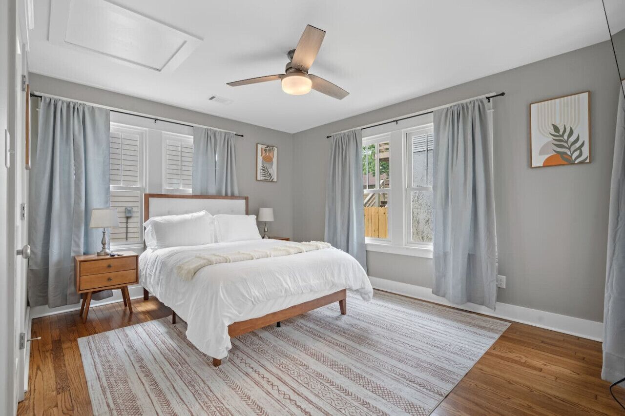 2 chambres, fer et planche à repasser, Wi-Fi gratuit, draps fournis