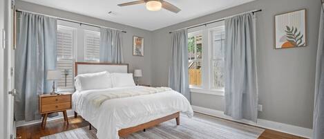 2 عدّة غرف نوم ومكواة/لوح كي وواي فاي مجانًا وملاءات أسرّة