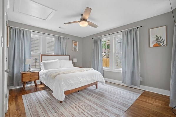 2 dormitoris, planxa i posts de planxar, wifi gratuïta i roba de llit 