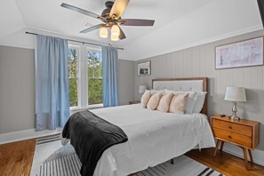1 dormitorio, tabla de planchar con plancha, wifi gratis y ropa de cama