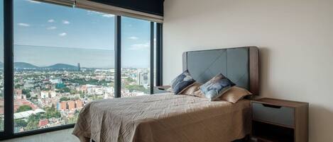 1 chambre, bureau, fer et planche à repasser, Wi-Fi gratuit