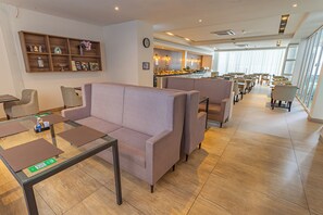 Free daily buffet breakfast - Ecco Hotel (Fortaleza)
