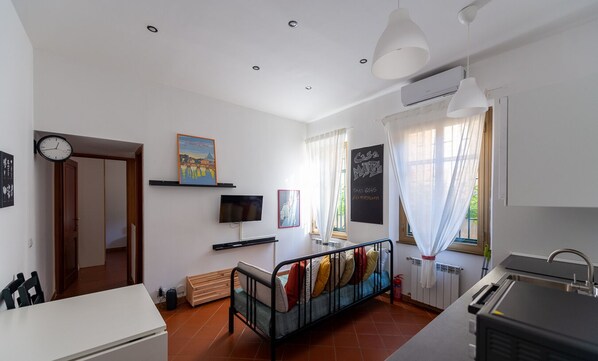 Interior - Ideal location for getting to the Vatican and major city attractions (Roma)