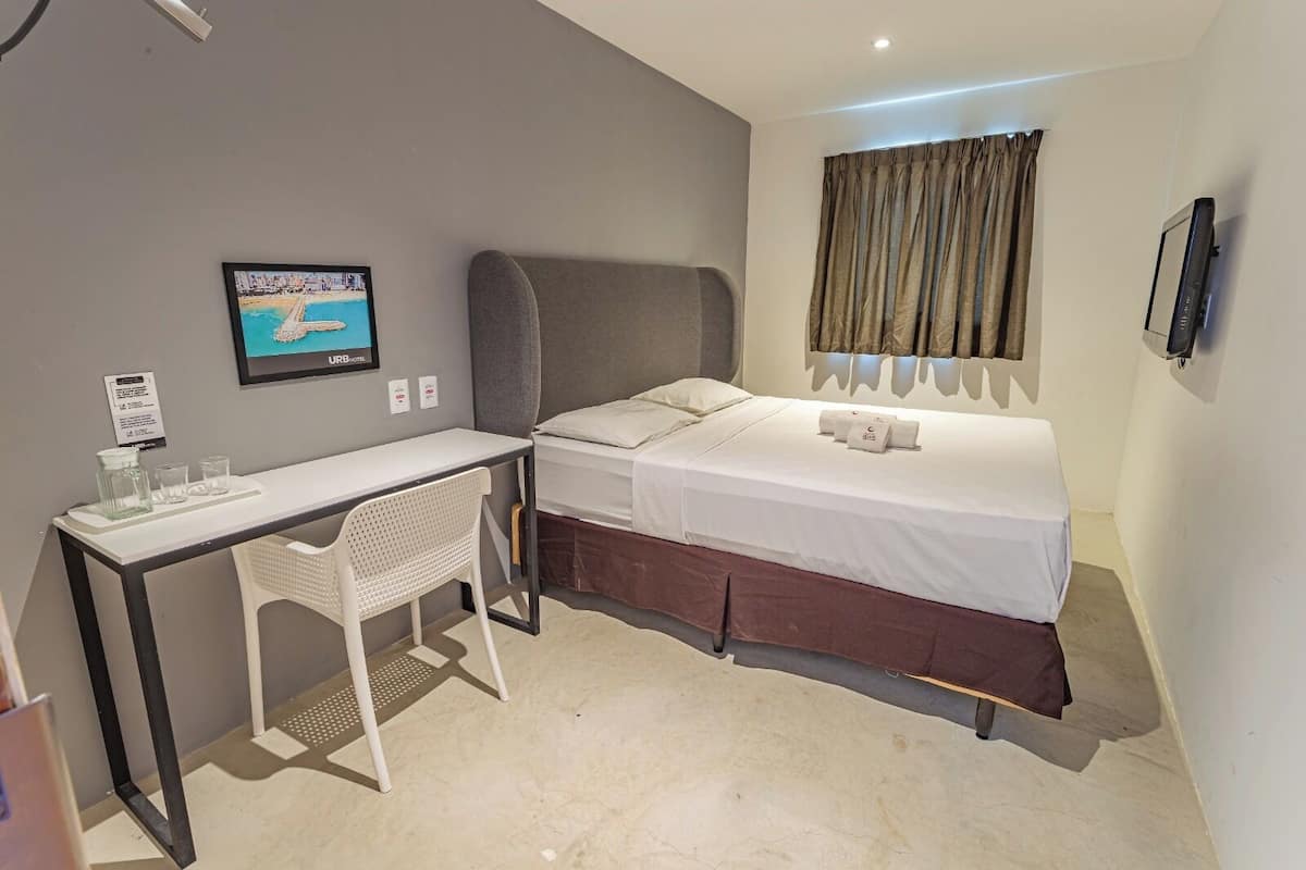 Basic Double Room, Shared Bathroom | Free WiFi