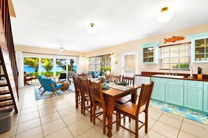Dining - Azure Breeze #4, Beachfront, White Sand, Bikes, Kayak, Snorkel Gear, Rum Point!! (Grand Cayman)