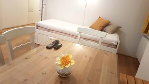 2 habitaciones, tabla de planchar con plancha y wifi