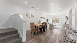 Townhouse, 3 soverom | Spiseområde