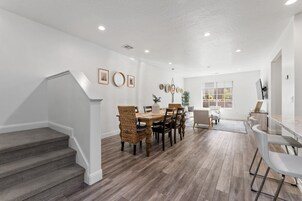Townhome, 3 Bedrooms | Dining