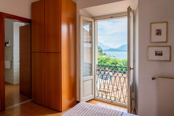 3 chambres, fer et planche Ă repasser, Wi-Fi gratuit, draps fournis