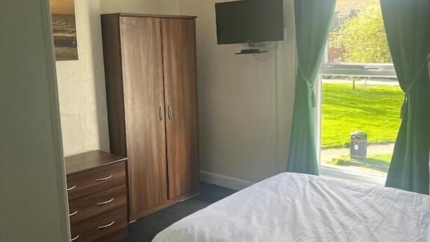 Unclassified image, 1 of 9, button - Beacharbour Hotel  (Great Yarmouth)