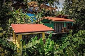 1 bedroom, down comforters, cribs/infant beds, free WiFi - Villas In Sueño (Quepos)