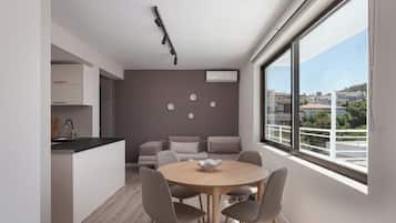 Luxury Apartment | In-room dining