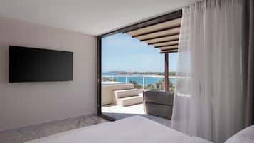 1 bedroom, Egyptian cotton sheets, premium bedding, memory-foam beds