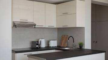 Apartamento superluxo | Cozinha privada | Geladeira, micro-ondas, cooktop, máquina de café expresso