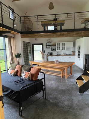 Interior - Ancienne Grange Renovee Dans UNE Batisse EN Pierre DE Tailles Avec Jardin (Saint-Denis-de-Pile)