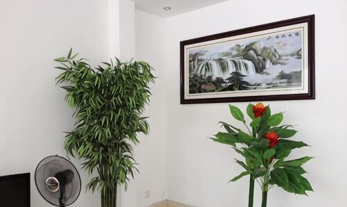 Xiuning Limin Hotel