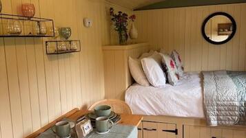 Cabin | 1 bedroom, bed sheets