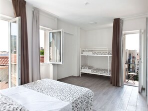 1 bedroom, WiFi, bed sheets - Residence Miriam  Two-room Apt. 5 Pax Superior (Borgio)