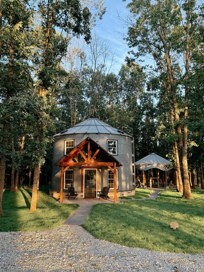 The Grainery is a cozy farm stay, nestled in the Ozark hills