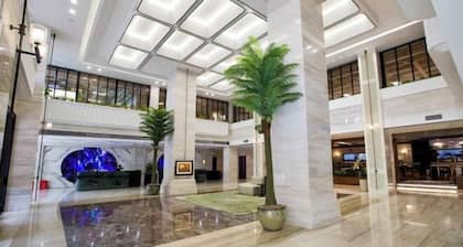 Peninsula International Hotel