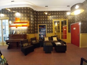 Check-in-/Check-out-Schalter