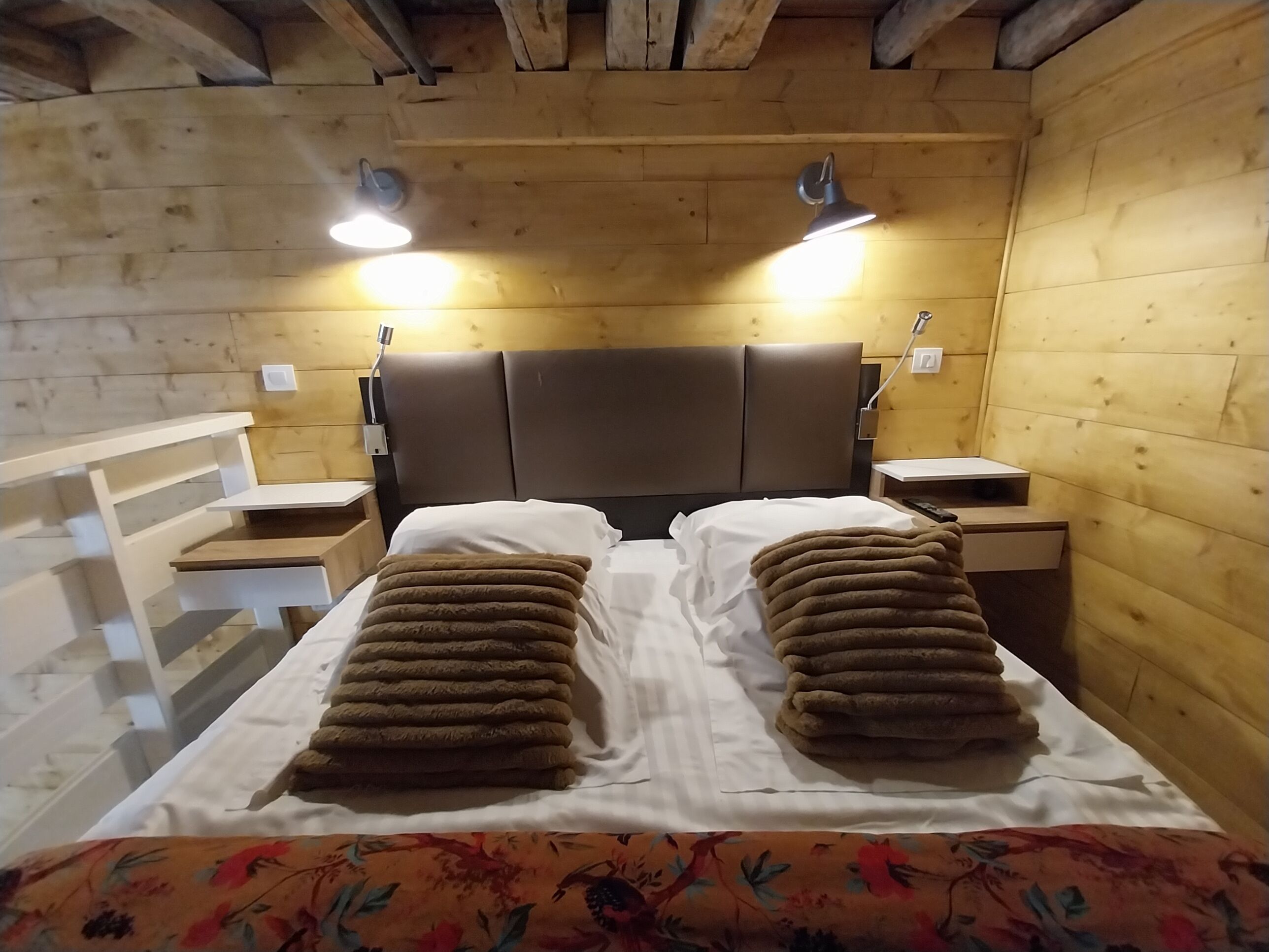 Chalet | Laptopgeeigneter Arbeitsplatz, kostenloses WLAN