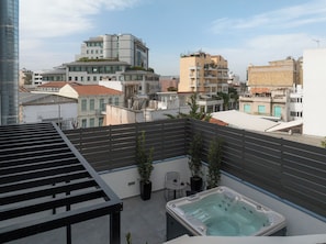 Outdoor Jacuzzi Suite | View from room