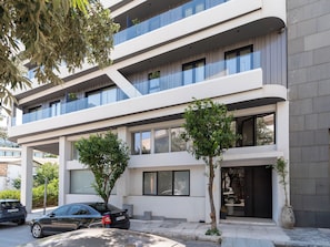 Exterior - Fos (Athens)
