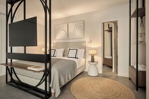Acropolis Outdoor Jacuzzi Penthouse | 1 bedroom, hypo-allergenic bedding, minibar, in-room safe
