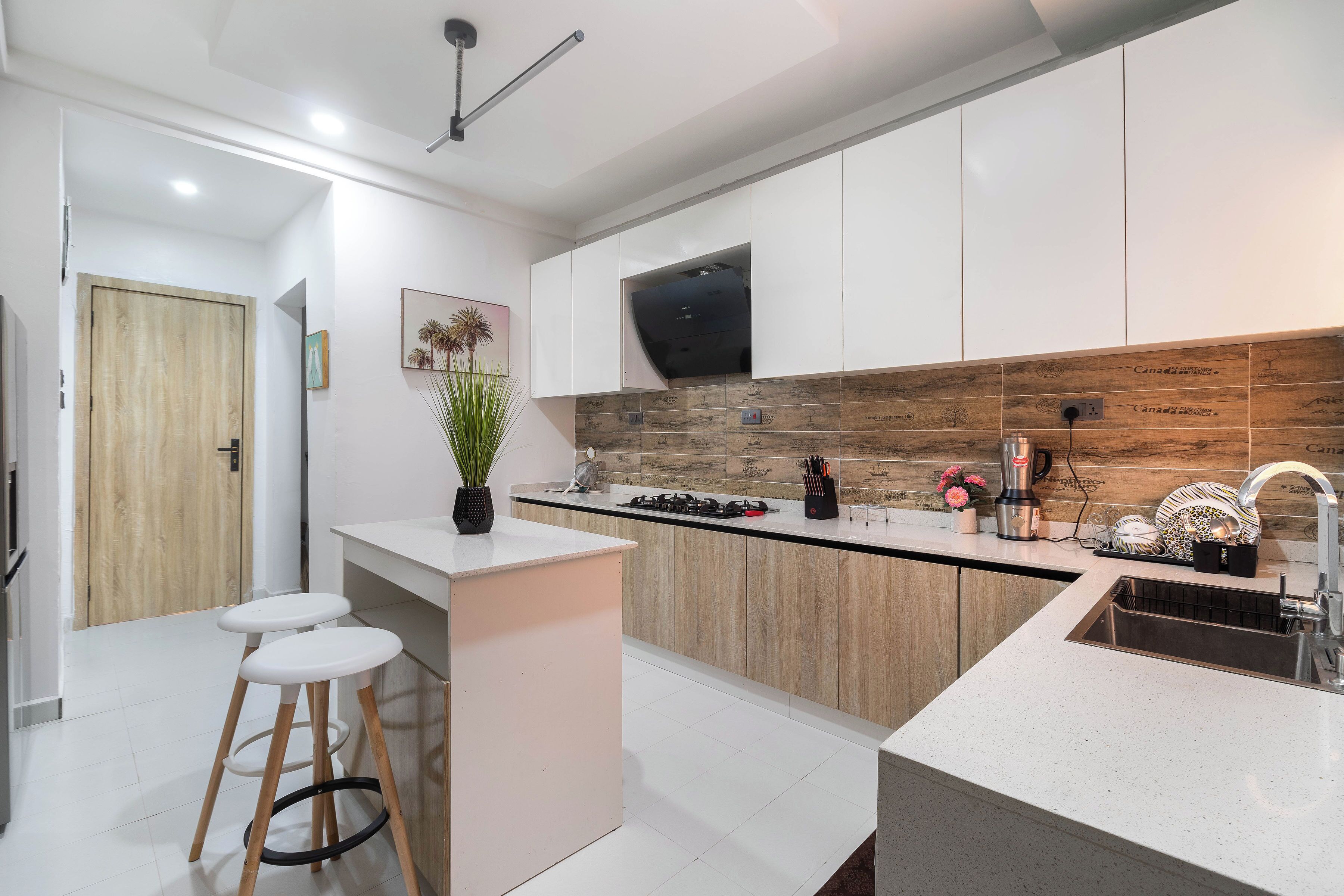 Apartment | Private kitchen | Fridge, microwave, oven, stovetop