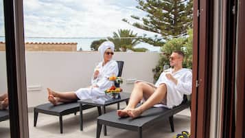 Minibar, in-room safe, soundproofing, free WiFi