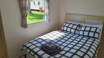 Cabin | 3 bedrooms, iron/ironing board, free WiFi, bed sheets