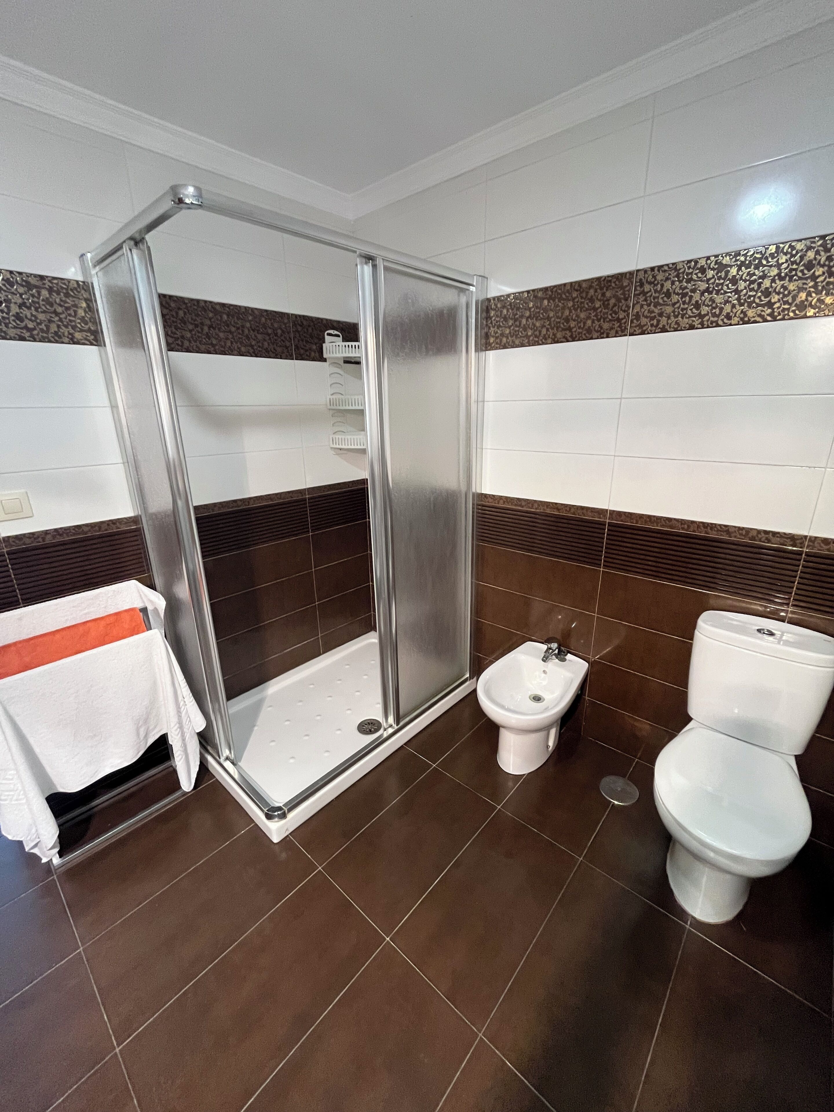 Superior Studio | Bathroom