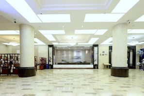 ロビーラウンジ