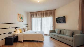 Kamar Quadruple Standar, balkon | Meja kerja, ruang kerja ramah laptop, Wi-Fi gratis, dan seprai linen
