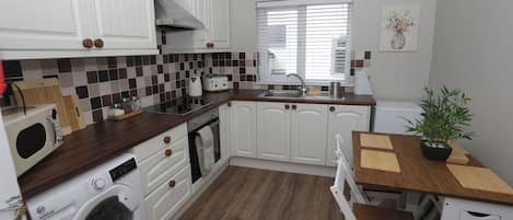 Cookware/dishes/utensils, lobster pot