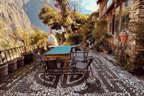 Garden - Sean’s Guesthouse (Shangri-La)