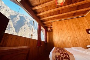 Room - Sean’s Guesthouse (Shangri-La)