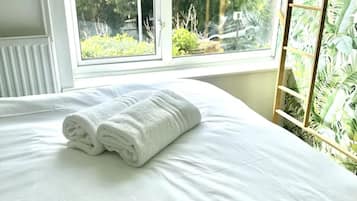 Rumah | 6 kamar tidur, setrika/meja setrika, Wi-Fi gratis, dan seprai linen