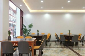 Restaurant - Shenfeng Juyuan View Hotel (Deqin)