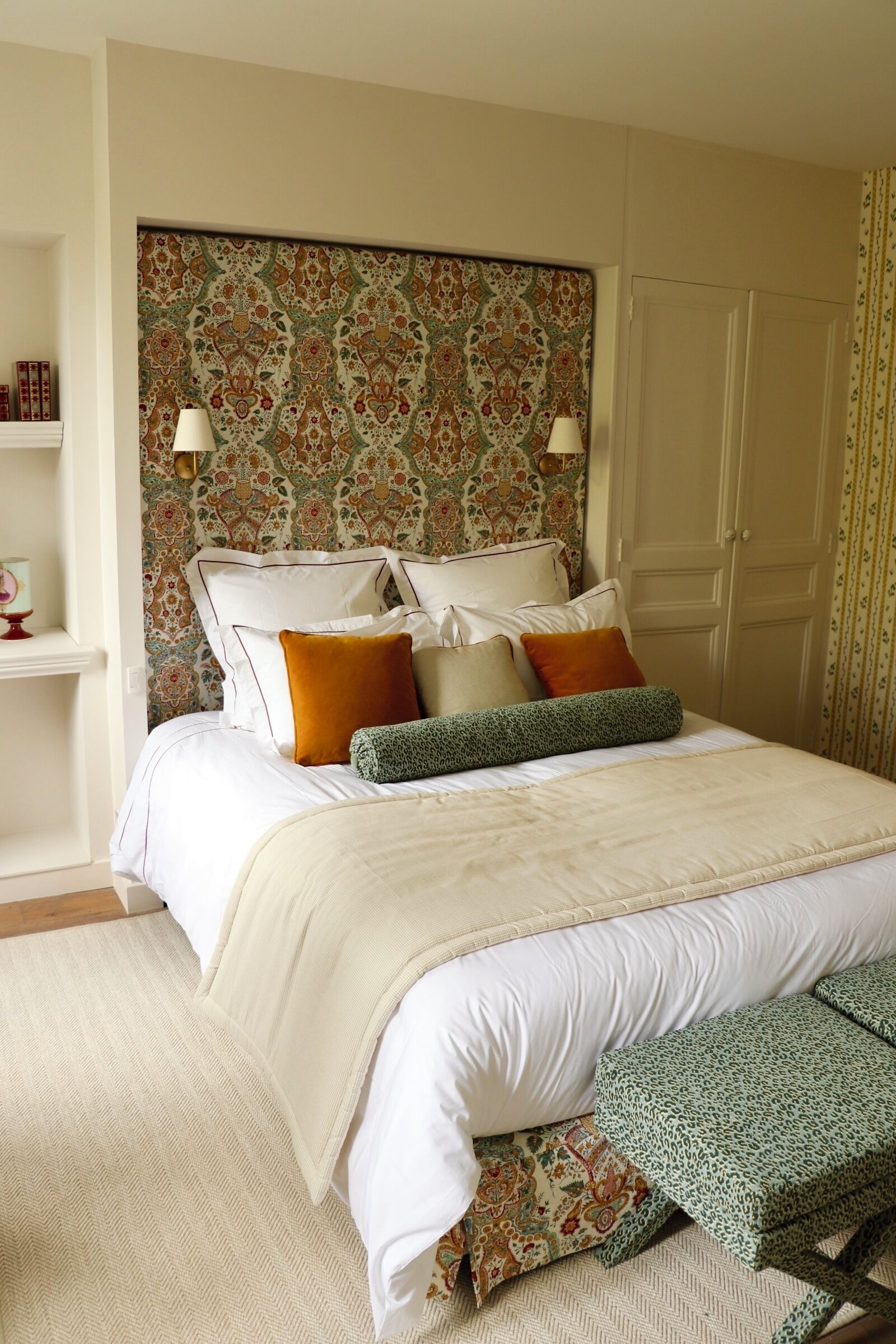 Chambre Deluxe libellule | Tabla de planchar con plancha, wifi gratis, ropa de cama