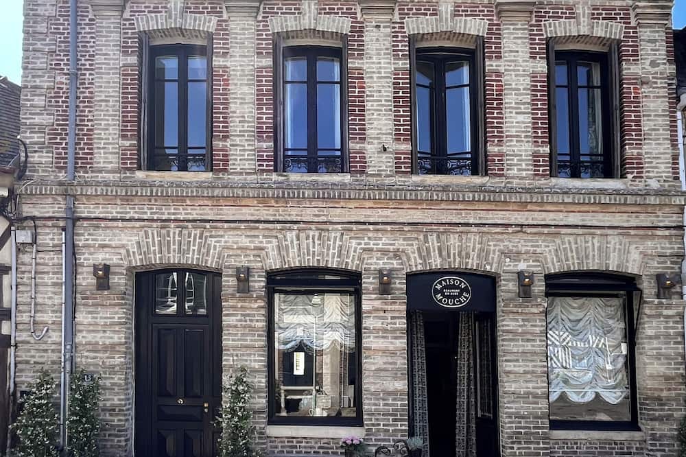 Maison Mouche