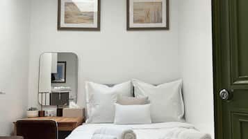 1 dormitorio, escritorio, tabla de planchar con plancha y wifi gratis