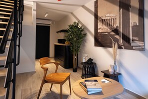 Loft Comfort | 1 sovrum, värdeförvaringsskåp på rummet och individuell inredning