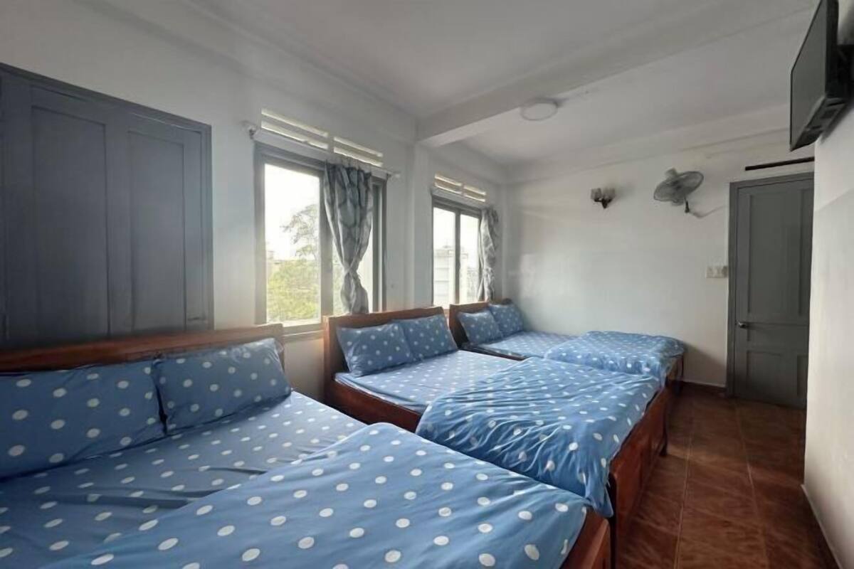1 bedroom, desk, laptop workspace, blackout curtains