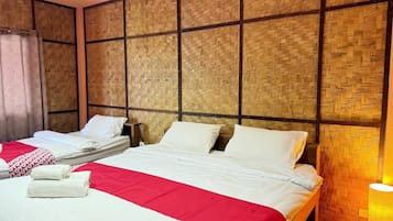 Phòng 3 Deluxe | 1 phòng ngủ, bàn, khu vực làm việc phù hợp cho laptop, màn/rèm cản sáng